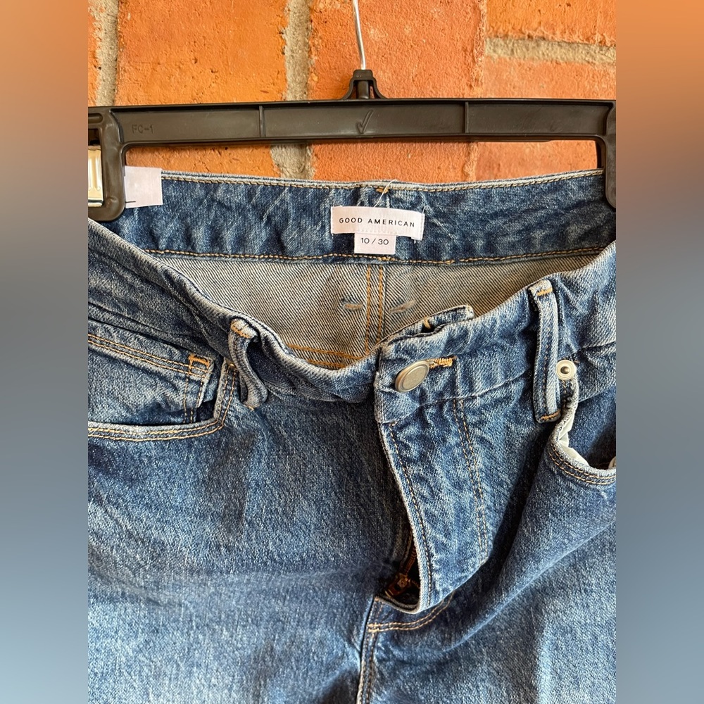 Good American High Rise Straight Leg Jeans - Medium Wash Blue - Picture 5 of 7